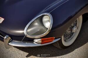 Image 13/80 de Jaguar Type E 4.2 (1966)