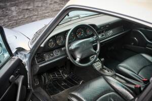 Bild 30/32 von Porsche 911 Carrera (1995)