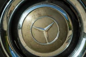 Image 35/50 of Mercedes-Benz 220 SE b (1964)