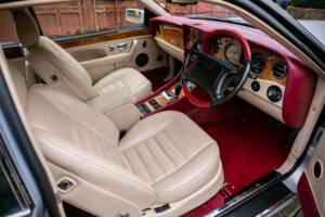 Image 2/50 of Bentley Continental R (1996)