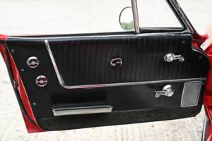 Image 33/50 de Chevrolet Corvette Sting Ray Convertible (1963)