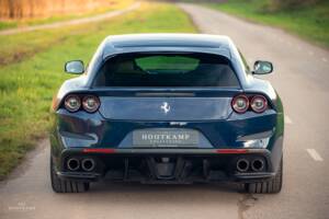 Bild 9/12 von Ferrari GTC4Lusso (2016)