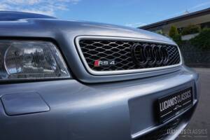 Image 31/52 of Audi RS4 Avant (2001)