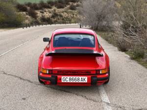 Image 7/8 of Porsche 911 Turbo 3.3 (1984)