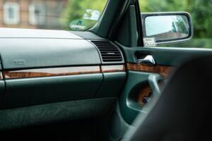 Image 38/54 of Mercedes-Benz 500 SEL (1992)