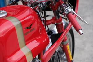 Image 44/44 of Moto Guzzi DUMMY (1972)
