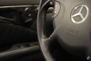 Image 17/84 of Mercedes-Benz E 55 AMG (2002)