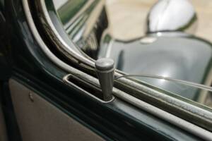 Image 33/50 of Lancia Ardea (1949)