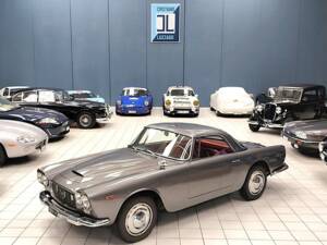 Afbeelding 2/55 van Lancia Flaminia GT 2.5 3C Touring (1963)