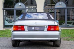 Image 18/34 of Mercedes-Benz 300 SL (1991)