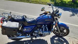 Immagine 4/11 di Honda GL 1100 Gold Wing (1983)