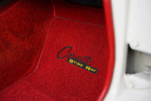 Bild 33/50 von Chevrolet Corvette Sting Ray (1963)