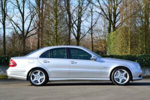 Imagen 4/100 de Mercedes-Benz E 55 AMG (2003)