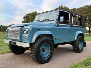 Image 3/33 de Land Rover Defender 90 (1997)