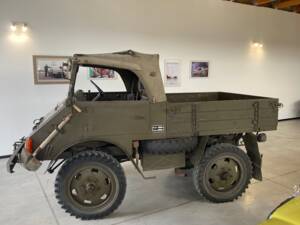 Afbeelding 4/67 van Mercedes-Benz Unimog 2010 (1951)
