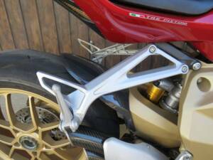 Bild 24/45 von MV Agusta F3 675 Serie Oro (2012)
