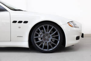 Imagen 28/39 de Maserati Quattroporte S 4.7 (2009)