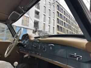 Image 44/49 of Mercedes-Benz 190 SL (1956)