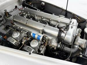 Image 17/50 of Jaguar XK 120 OTS (1953)