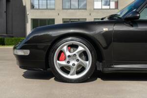 Bild 4/24 von Porsche 911 Carrera 4S (1996)