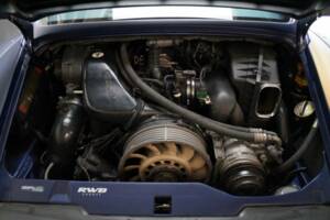 Image 13/50 of Porsche 911 Carrera (1994)