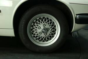 Image 50/50 de Jaguar XJS 5.3 V12 (1992)