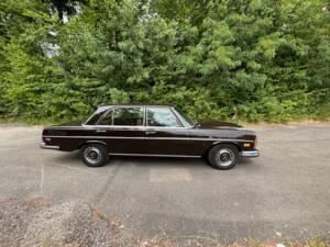 Image 3/37 de Mercedes-Benz 280 SEL 4,5 (1972)