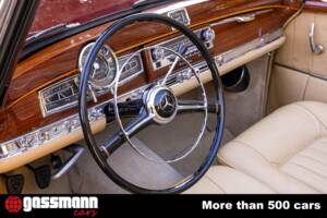 Image 14/15 of Mercedes-Benz 300 S Roadster (1953)
