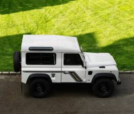 Image 56/96 of Land Rover Defender 90 (1995)