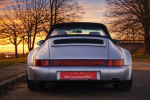 Image 3/37 de Porsche 911 Carrera 2 (WTL) (1992)