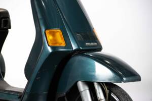 Bild 27/50 von Piaggio Vespa Cosa 150 (1990)
