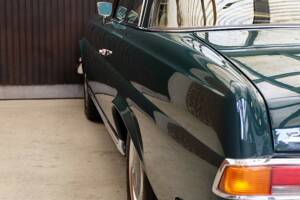 Immagine 58/79 di Mercedes-Benz 280 SE 3,5 (1970)