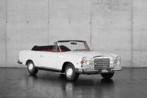 Image 5/50 of Mercedes-Benz 280 SE 3,5 (1969)