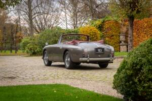 Afbeelding 25/29 van Aston Martin DB 2&#x2F;4 Mk II DHC (1956)
