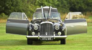 Image 26/50 of Bentley S 1 Continental DHC (1955)