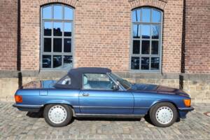 Image 9/43 of Mercedes-Benz 300 SL (1989)