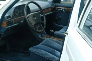 Bild 46/50 von Mercedes-Benz 280 S (1981)