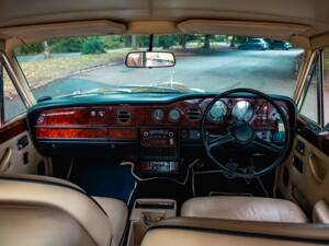 Image 16/36 de Rolls-Royce Silver Shadow II (1980)