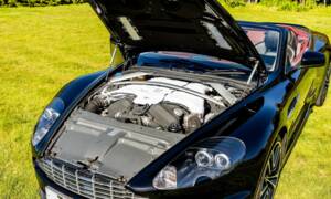 Image 19/39 of Aston Martin DBS Volante (2011)