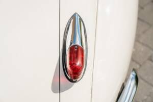 Image 36/58 of Jaguar XK 140 SE DHC (1955)