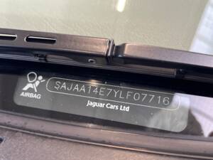 Image 26/50 of Jaguar XJ 8 Sovereign (2000)