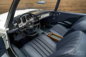 Image 10/19 of Mercedes-Benz 230 SL (1964)