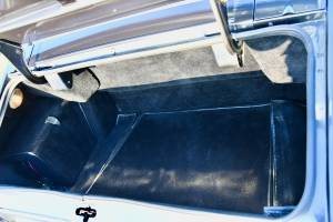 Image 4/16 of Aston Martin V8 (1976)