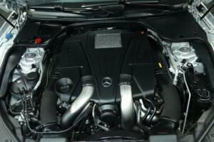 Bild 40/50 von Mercedes-Benz SL 500 (2015)