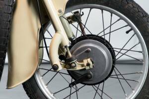 Imagen 18/50 de Moto Guzzi DUMMY (1951)