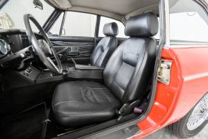Bild 14/50 von MG MGB GT (1975)