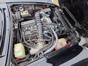 Image 14/15 of Alfa Romeo 2.0 Spider (1988)