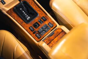 Bild 37/37 von Mercedes-Benz 560 SEC (1990)