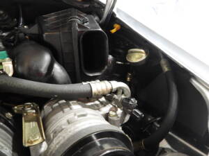 Image 30/51 of Porsche 911 Carrera (1994)