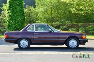 Image 30/50 of Mercedes-Benz 560 SL (1987)